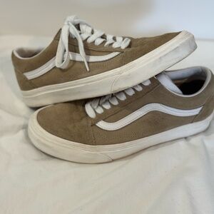 VANS Lace Up Shoes Tan Suede Old Skools Size Mens 6.5 or Women’s 8